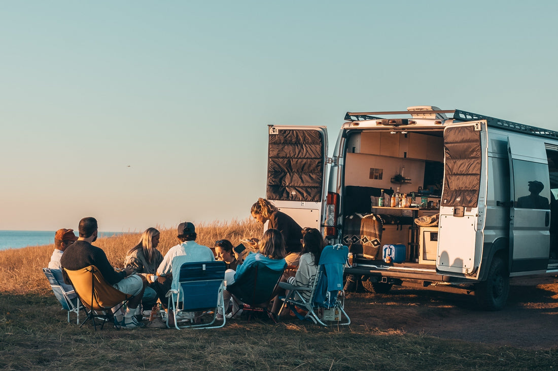 La Vanlife Accessible : Analyse Comparative du Kit Roadloft vs VR Classe B