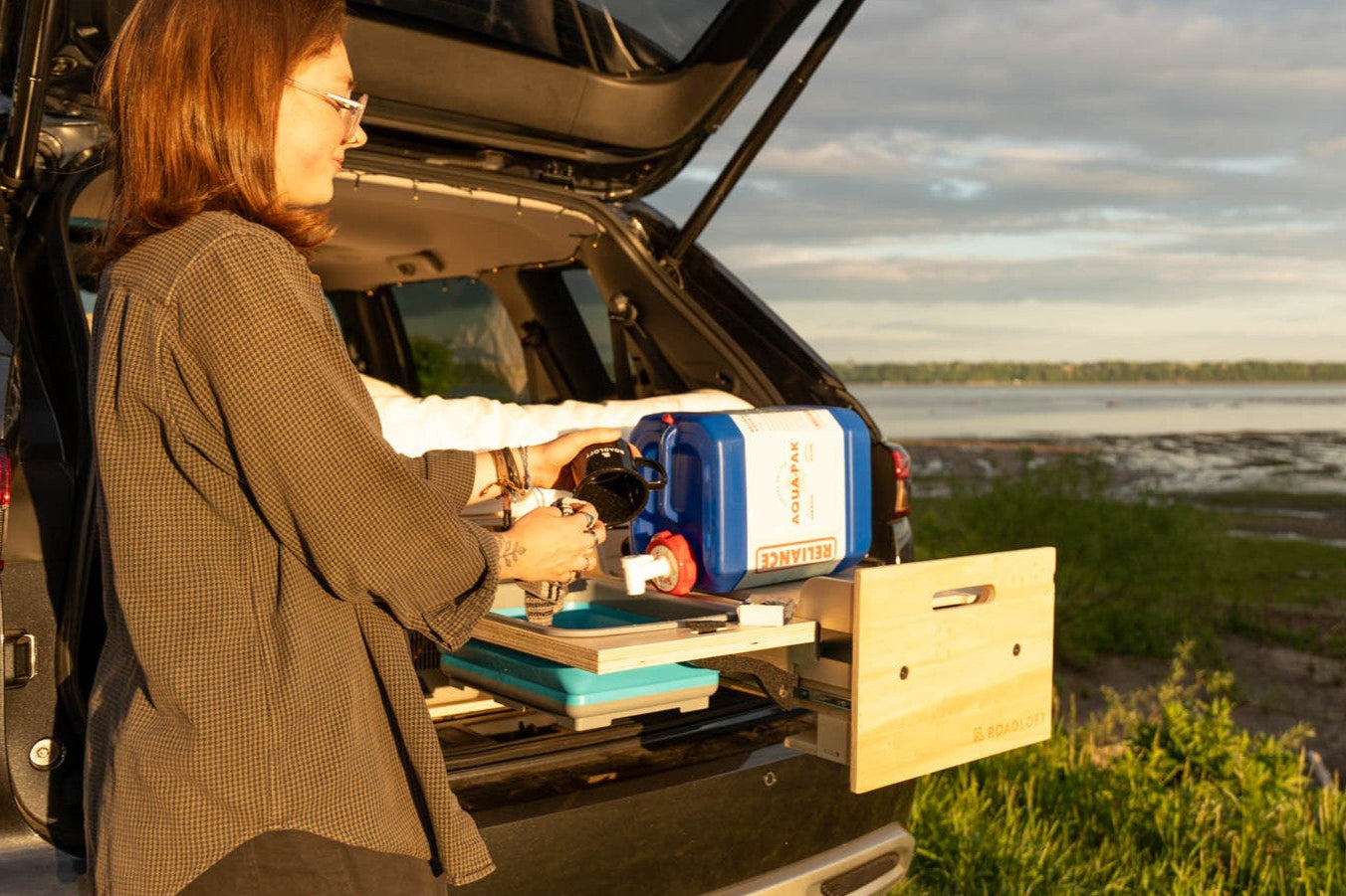 Car camping avec le kit de conversion VUS de Roadloft