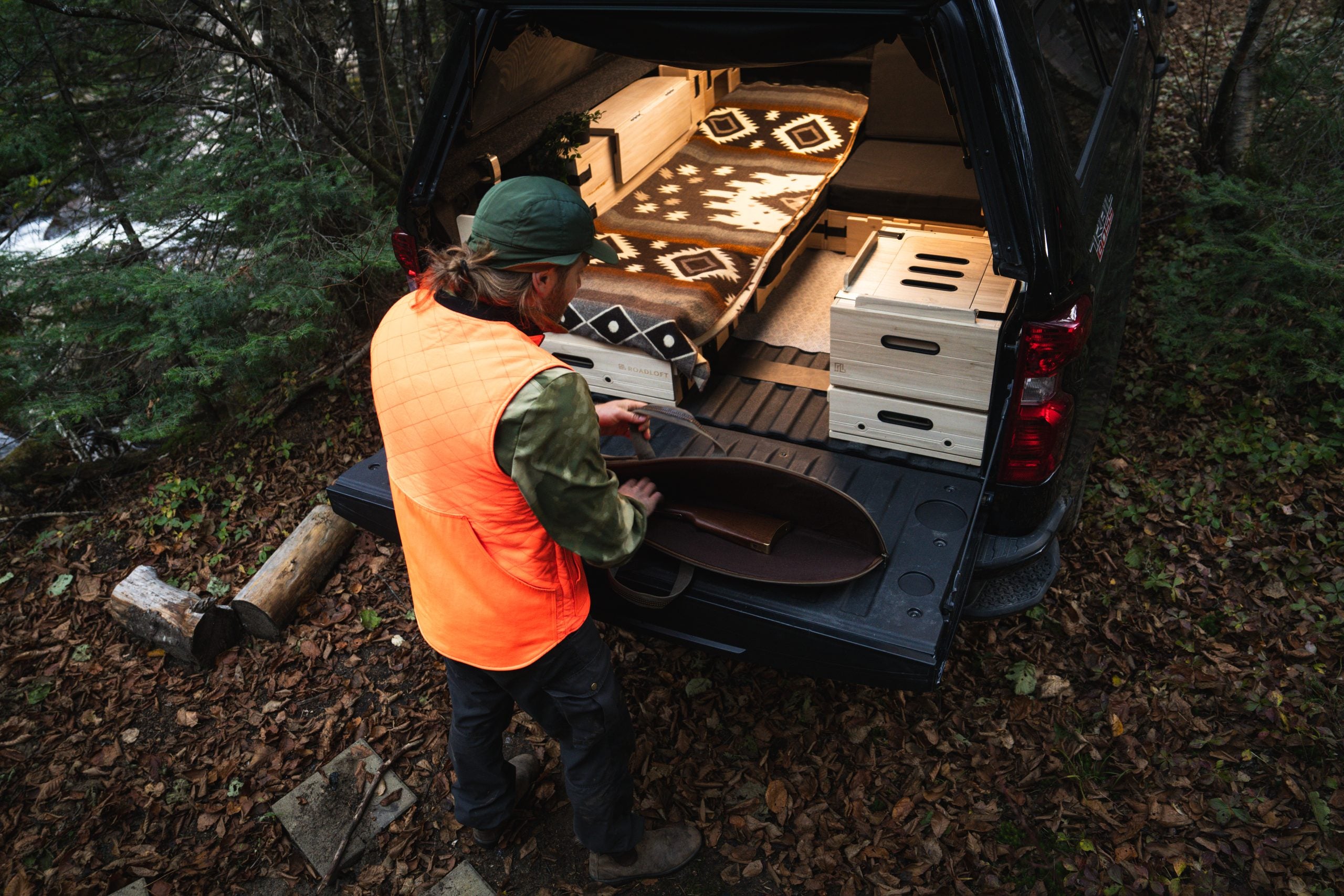 Pickup camper conversion kit