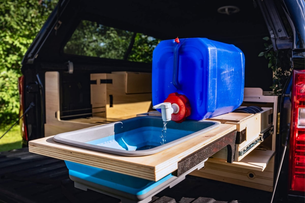 overland kitchen slide out