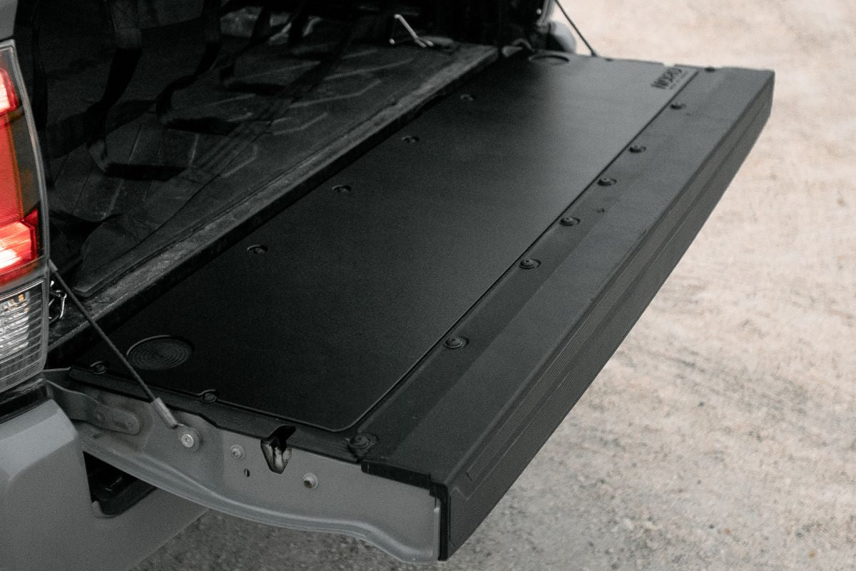 Tailgate insert NORD for pickup