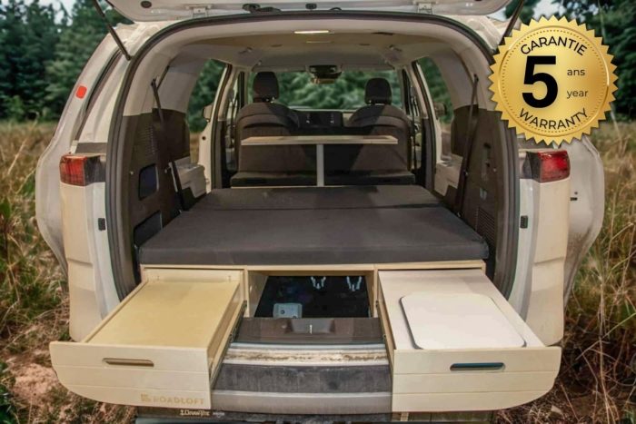 Kia Carnival camper conversion kit by Roadloft